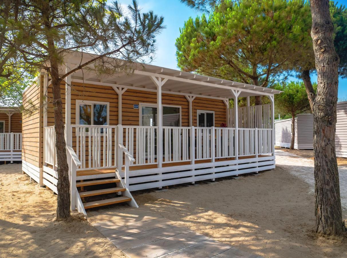 Club Del Sole Pini Boutique Resort Punta Marina Exterior photo